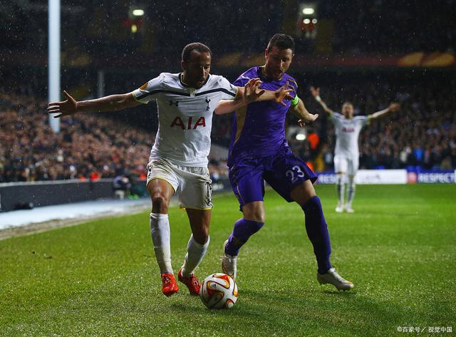 包含佛罗伦萨险胜对手，取得近期首胜的词条