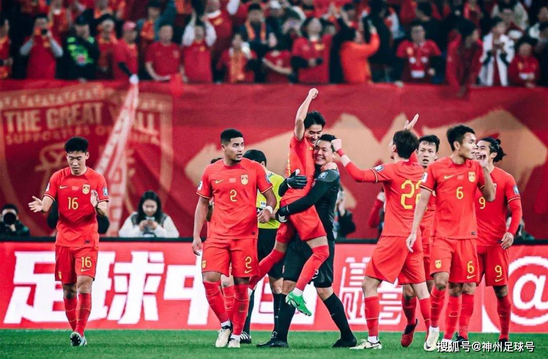 包含亚洲球队备战国际比赛，展现强大实力的词条