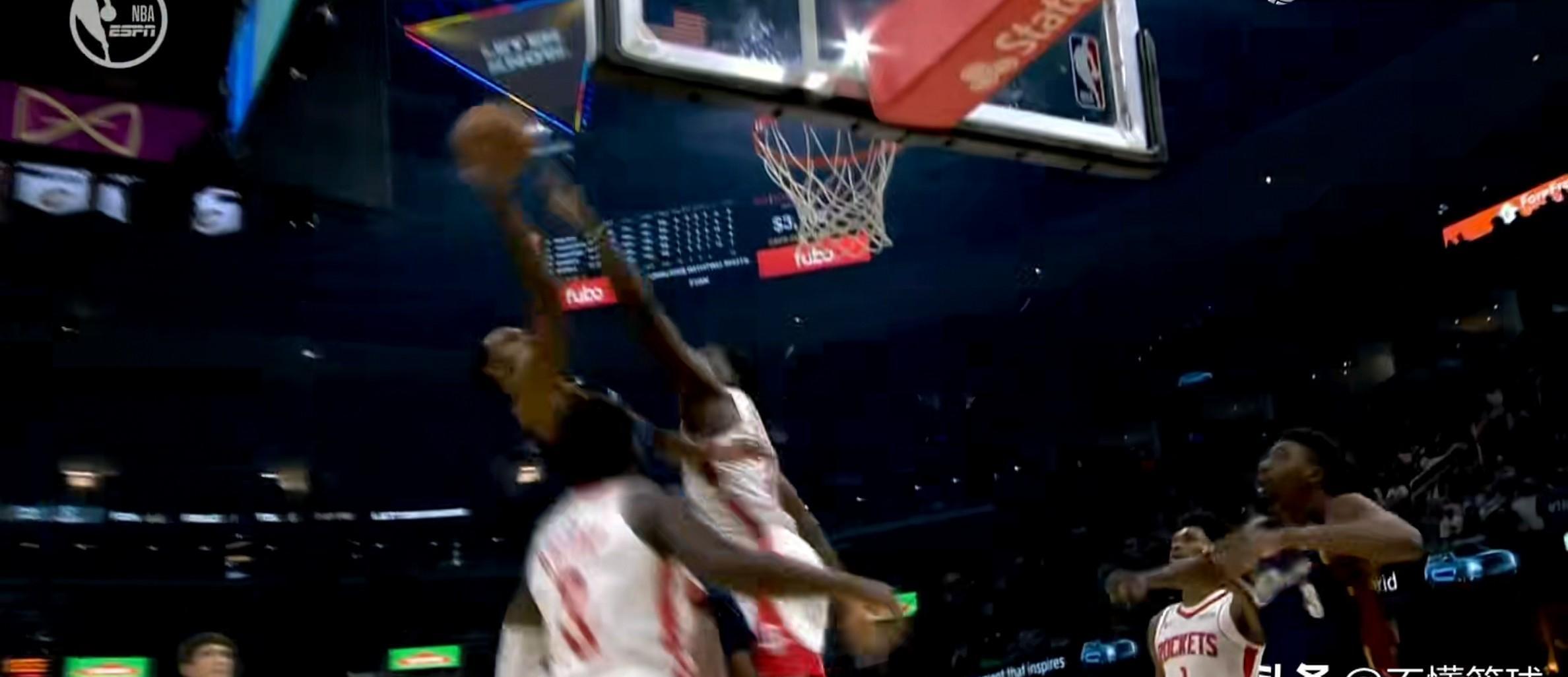 火箭横扫尼克斯，米切尔统治全场