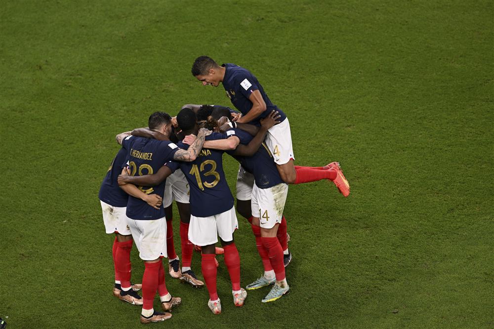 关于巴黎横扫塞内加尔，加维关键制胜的信息